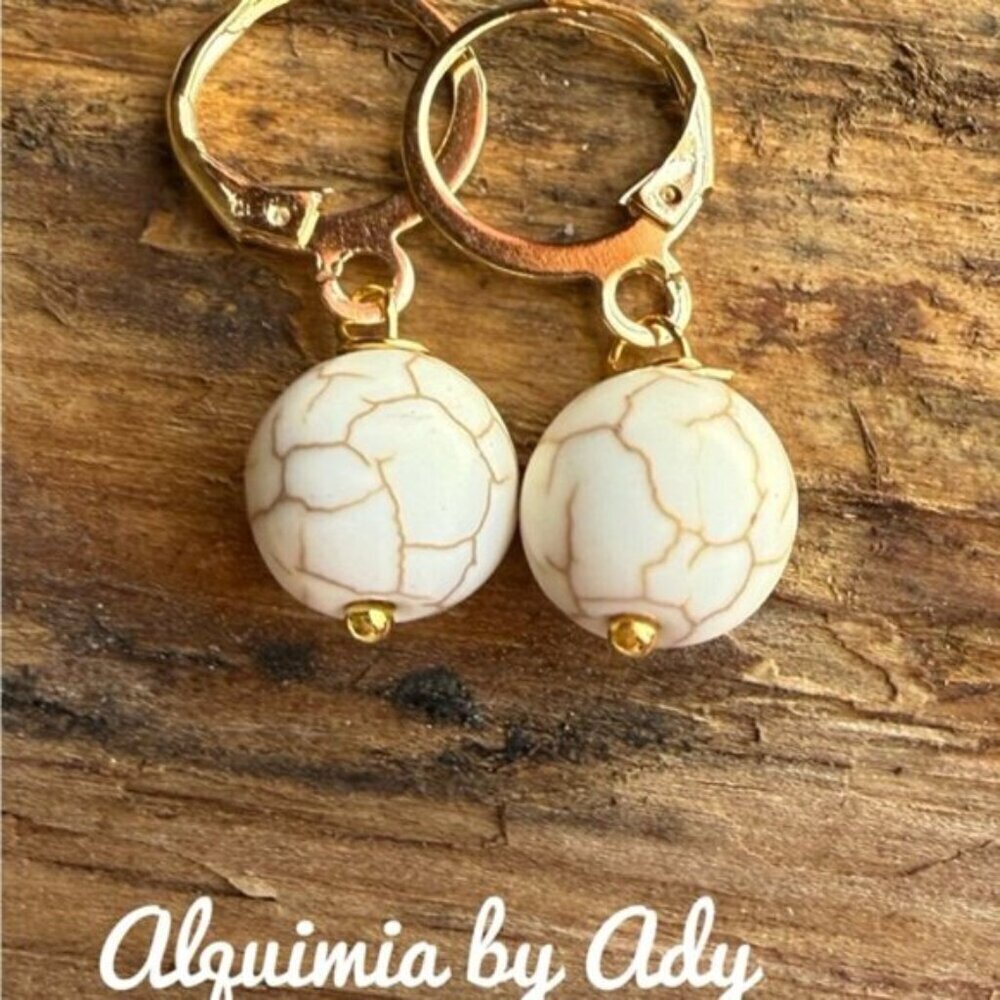 10mm Cream TURQUOISE  Bead Earrings in Gold